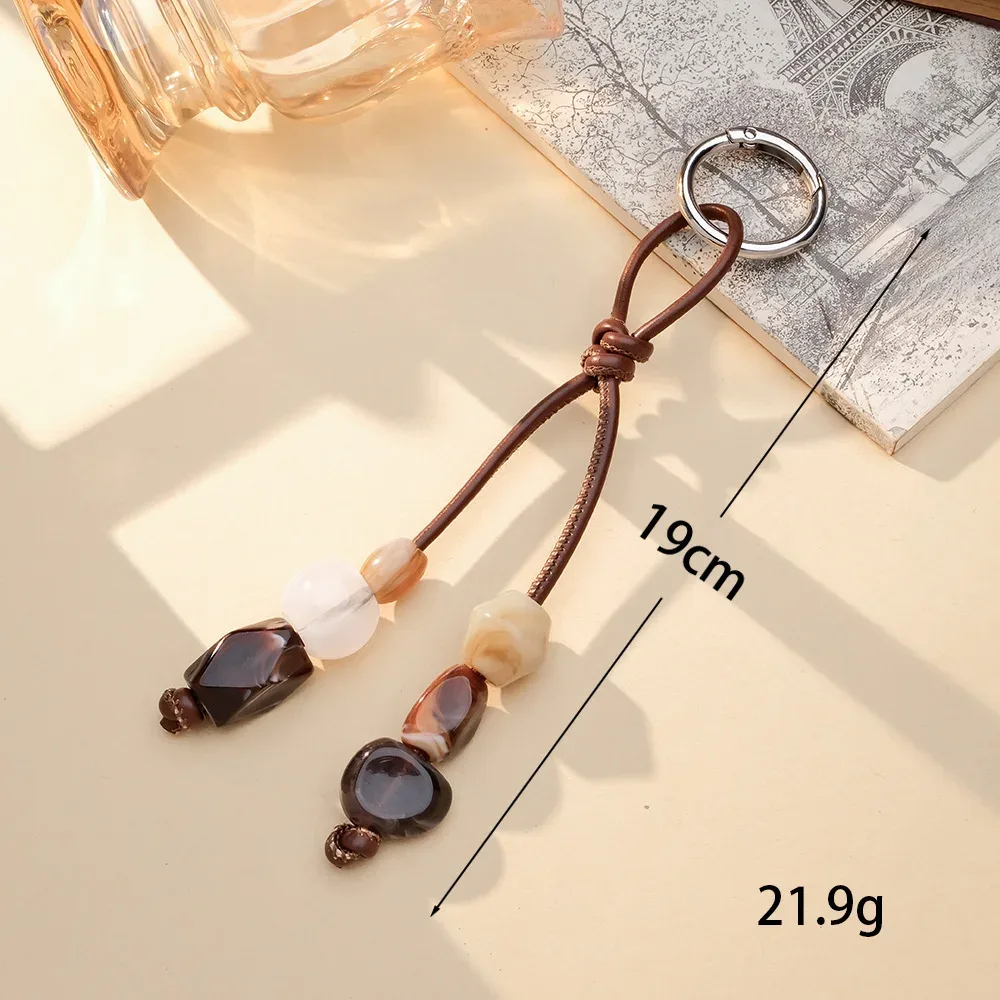 porte-clés vintage en résine avec cordon en cuir pour homme et femme, accessoire rétro pour sac à dos, cadeau pour usage quotidien et voyage
