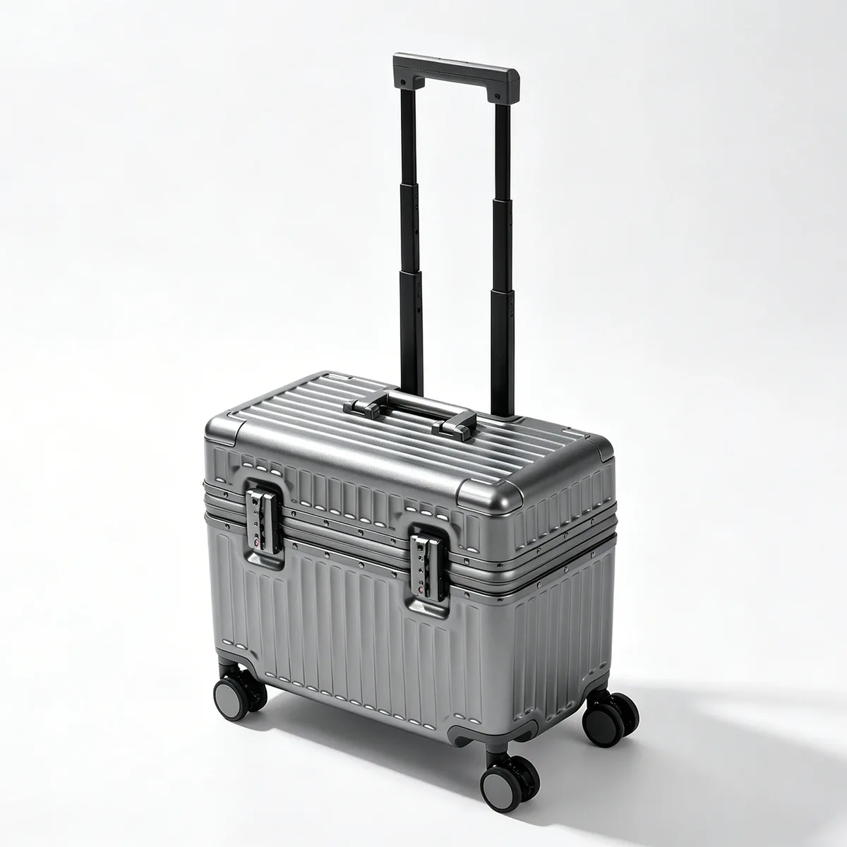 valise cabine en aluminium de 18 pouces, petite valise à roulettes adaptée aux voyages courts, aux affaires et à l'utilisation au bureau, avec roues universelles et serrure douanière.