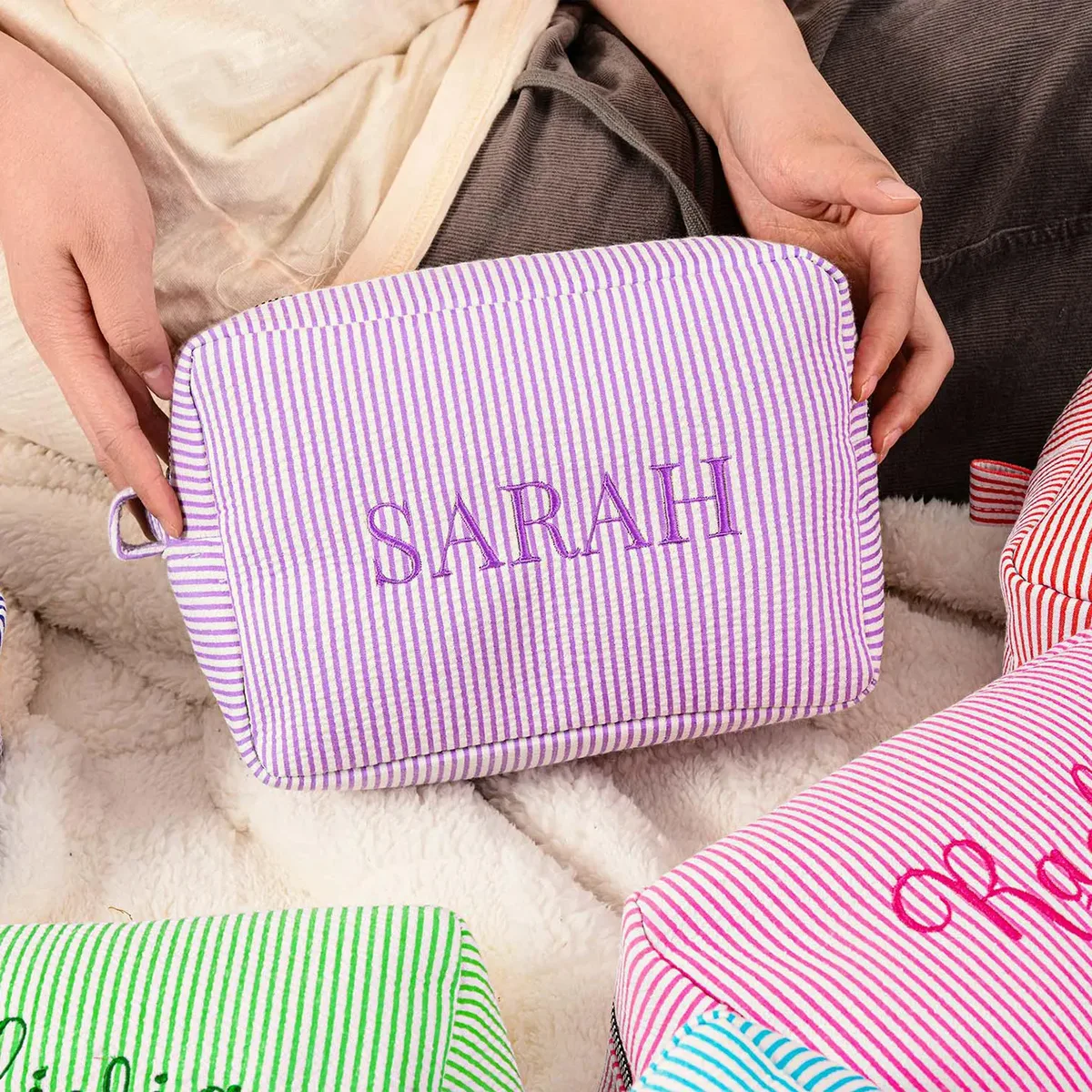 pochette de maquillage rayée personnalisée, broderie de nom personnalisée, pochette cosmétique, organiseur de toilette de voyage, cadeau pour femmes, filles, demoiselles d'honneur