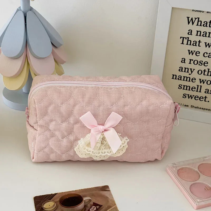 sac de rangement de cosmétiques en forme de cœur rose, pochette de maquillage esthétique mignonne avec garniture en dentelle, sacs de rangement de cosmétiques vintage de grande capacité