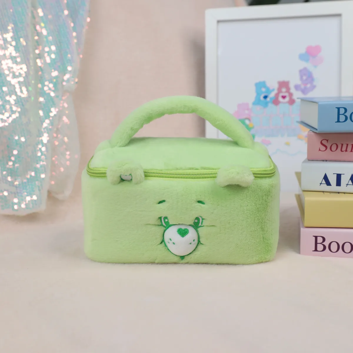 trousse de toilette en peluche care bears, sac de toilette de voyage de grande capacité pour filles et femmes, pochette de maquillage douce et moelleuse