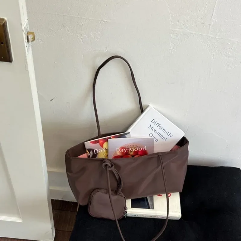 sac fourre-tout pour femme ceekay en cuir pu souple foncé, grand sac à bandoulière avec détail cordon de serrage et mini pochette, style décontracté quotidien pour les trajets