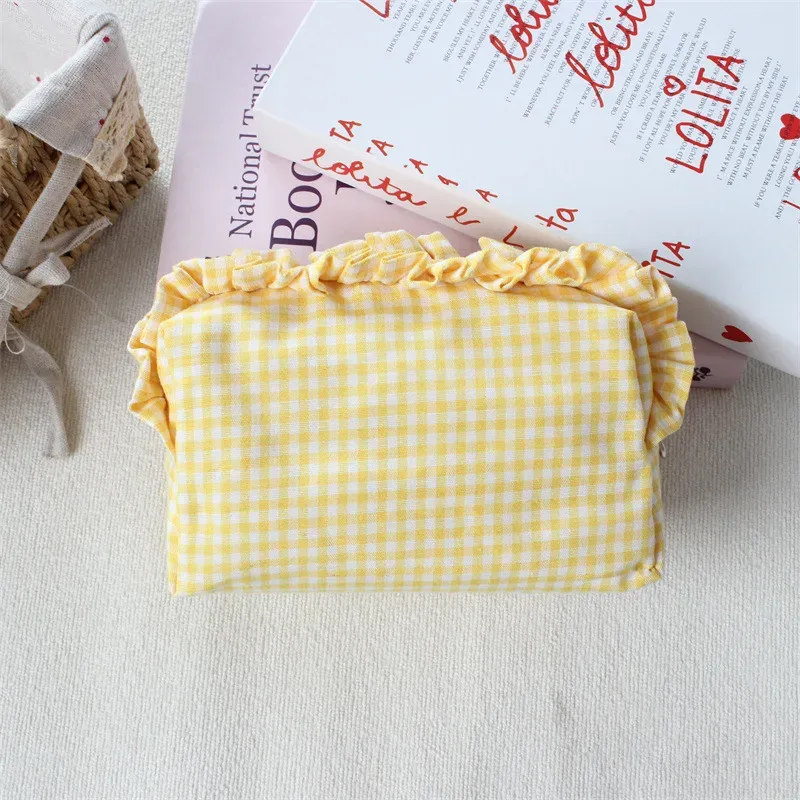 pochette de maquillage personnalisée à volants en gingham, trousse de toilette avec nom personnalisé, cadeau pour les demoiselles d'honneur