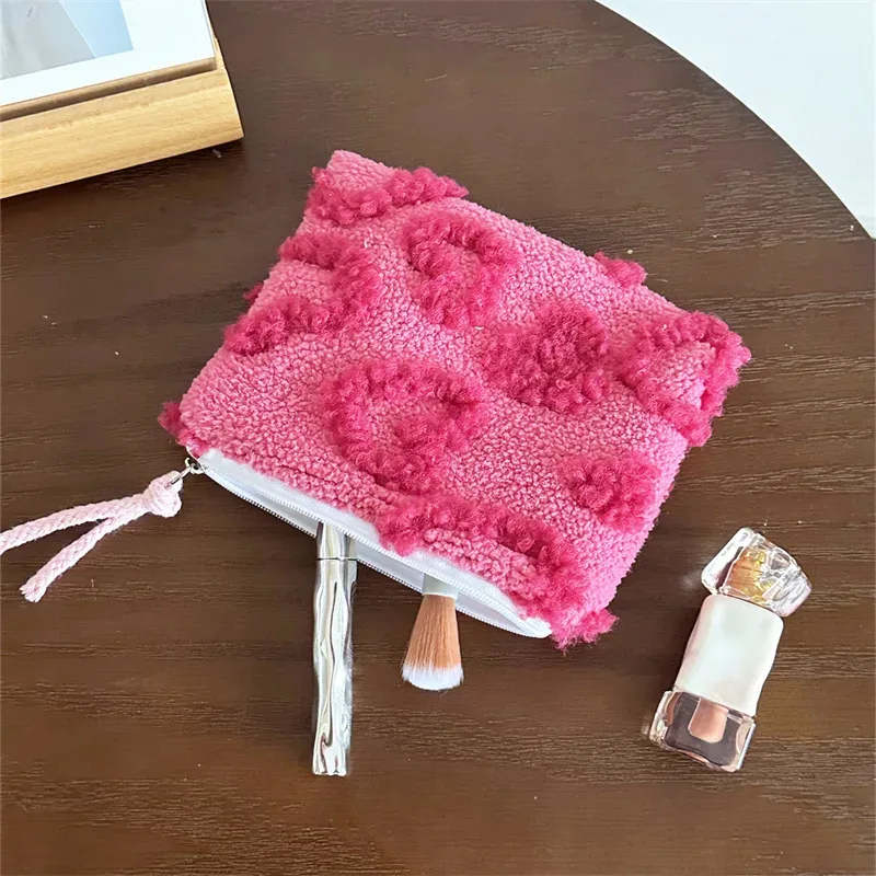 nouveau sac de maquillage coeur d'amour femmes petite pochette de rouge à lèvres cosmétique mignon organisateur d'étudiant voyage toilette serviette hygiénique sac