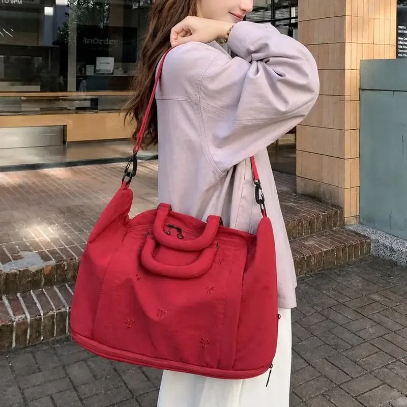 sac de voyage en toile pour femme avec broderie papillon, grande capacité, sac de week-end, sac de nuit avec poignée en corde