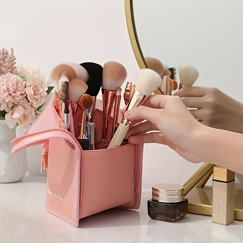 étui à crayons à sourcils vertical spacieux 2025, un sac organisateur portable pour le maquillage, parfait pour les femmes - facile à utiliser et à transporter.