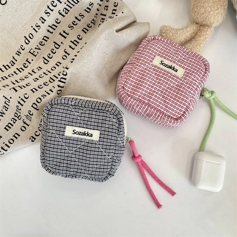 mini sac cosmétique carré à carreaux mignon pour femmes, écouteurs portables, rouge à lèvres, serviettes hygiéniques, stockage de poudres, petits sacs de maquillage à fermeture éclair