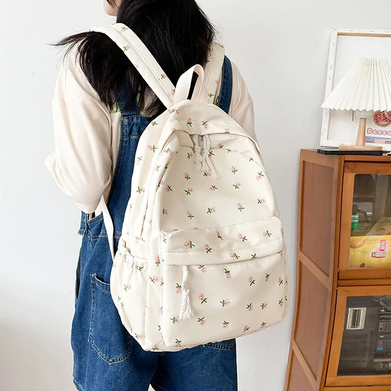 sac à dos scolaire floral blanc pour adolescentes, sac à dos mignon pour femmes, sac à livres en nylon