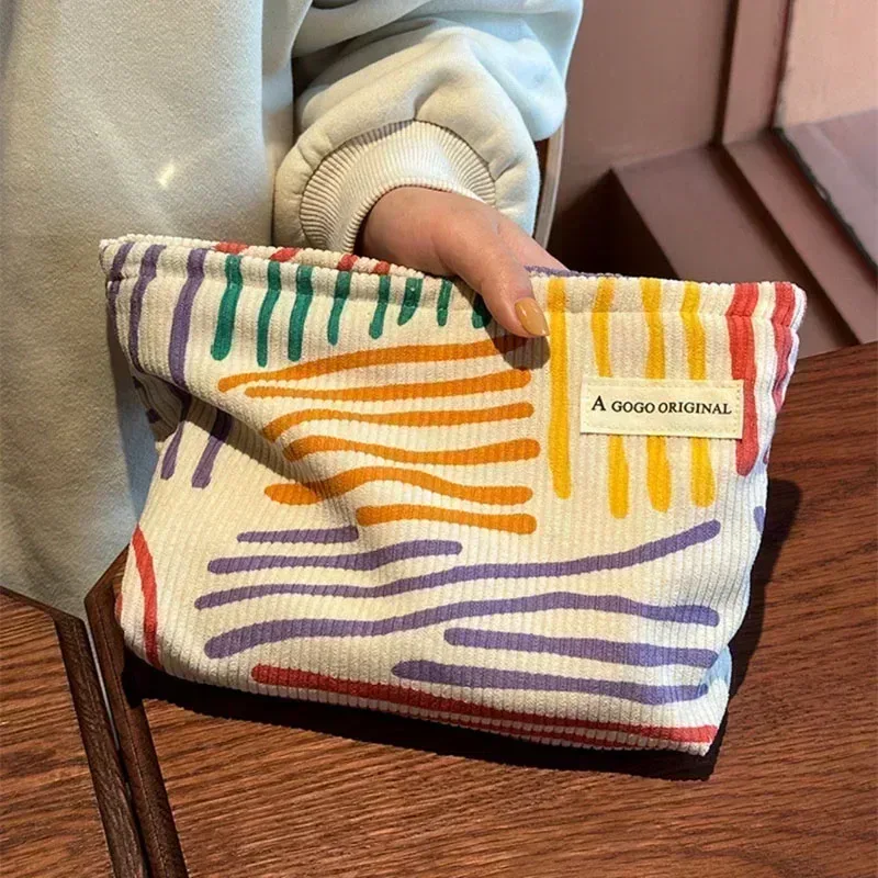 trousse de maquillage florale en toile pour femme, grands sacs à cosmétiques, poudres, grande capacité, sacs de rangement de voyage, pochette simple pour femme