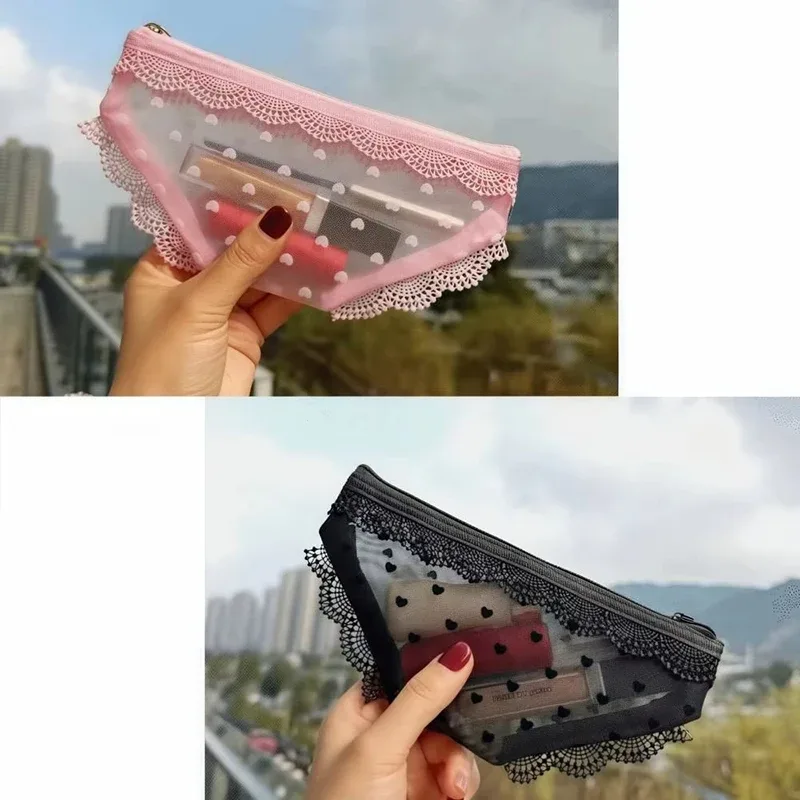 pochette de maquillage transparente en dentelle et maille à imprimé cœur coquette, en forme de culotte, mini sac de voyage portable, pochette de rangement pour maquillage, portefeuille.