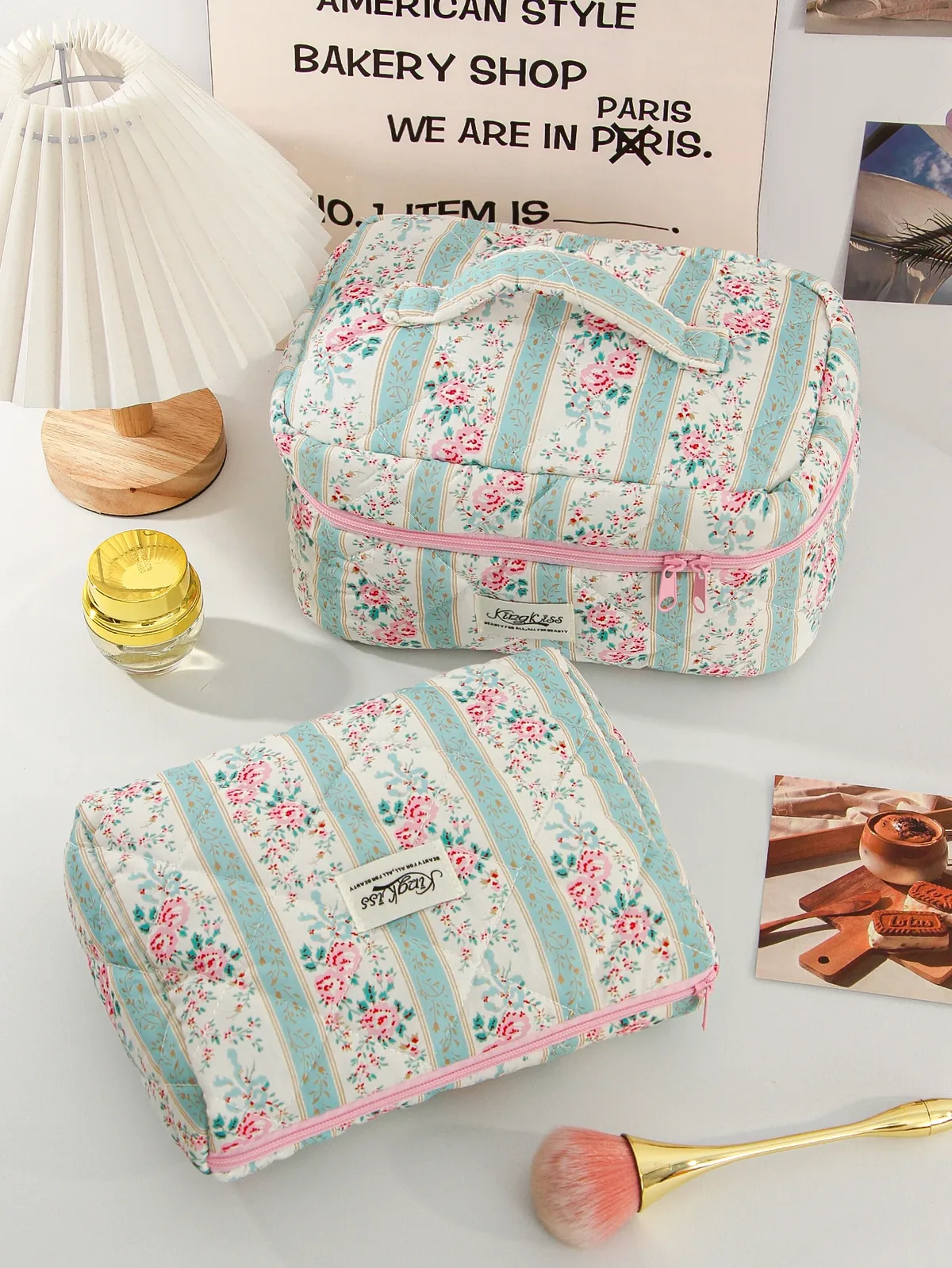 trousse polyester florale motif floral vert bordures bleues poignée fermeture glissière voyage cosmétiques maquillage toile douce rectangulaire