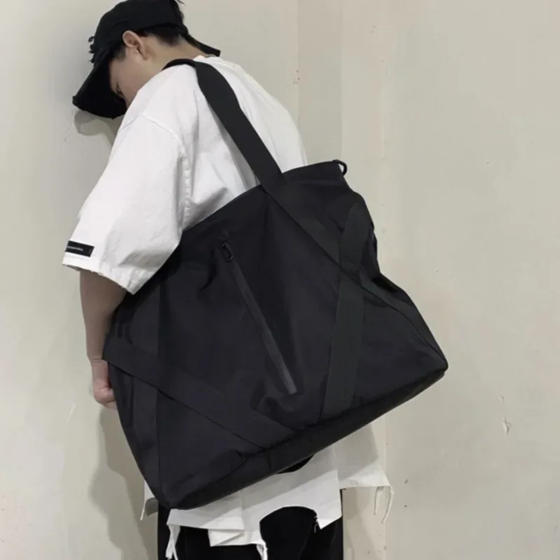 sac fourre-tout décontracté pour homme, grand sac à main pour homme, sac à bandoulière de grande capacité, adapté aux voyages de courte distance, mode initiée
