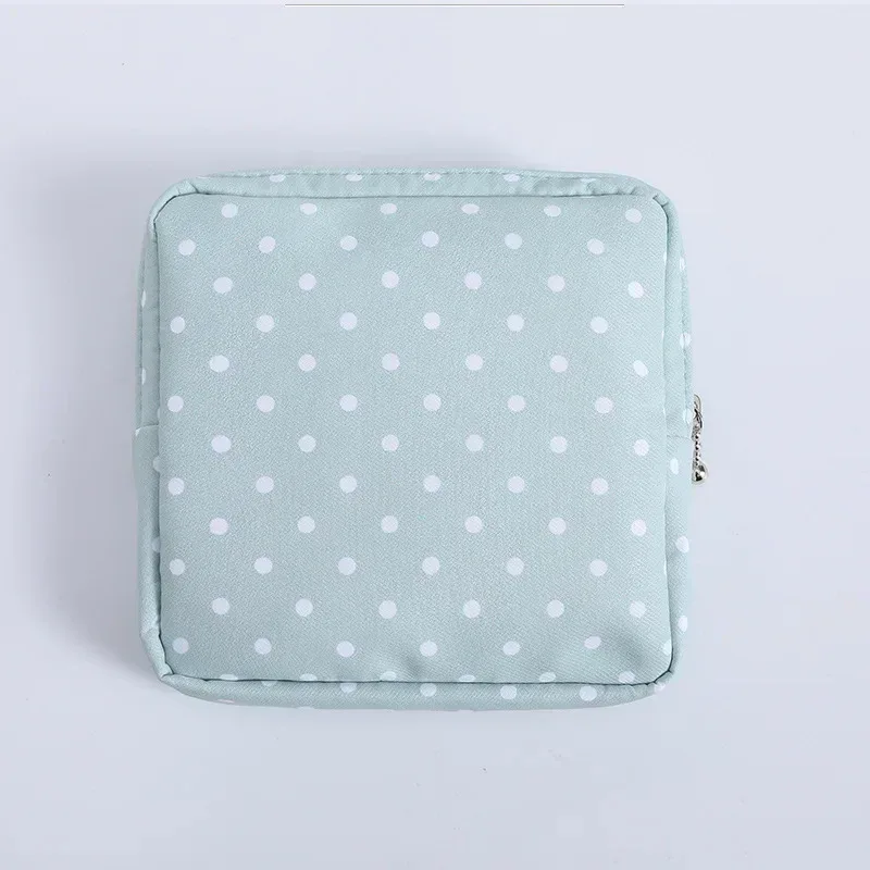 trousse toilette toile imprimés animaux couleur noir blanc bleu rose gris usage voyage cosmétiques maquillage
