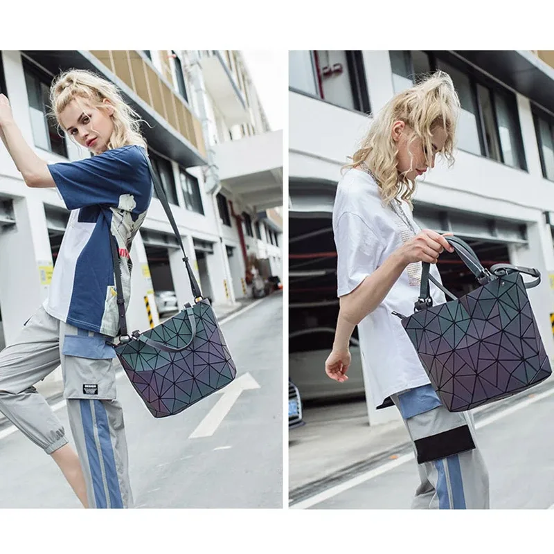 sacs à paillettes lumineux géométriques pour femmes 2024, sacs à bandoulière matelassés, sacs à main pliables laser unis pour femmes, bolsa feminina