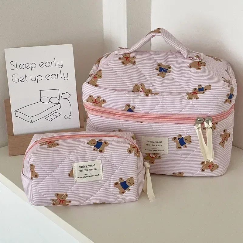 sac à cosmétiques matelassé ours rose pour femmes, joli organisateur de voyage de maquillage à fermeture éclair, sac à main féminin, pochette de toilette pour filles, 2024