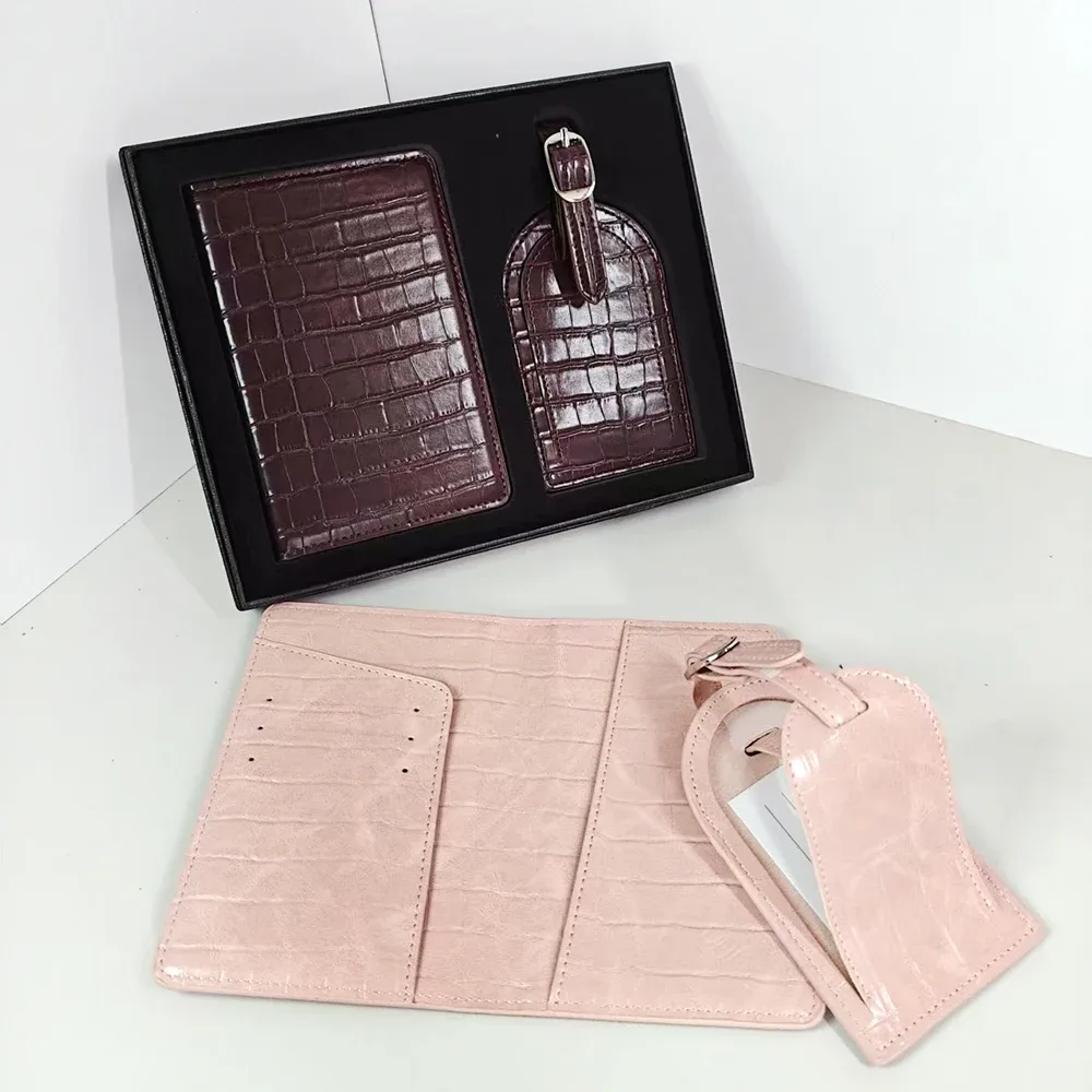étiquette bagage plastique similicuir motif crocodile rose marron voyage business cadeau personalisation boîte présent