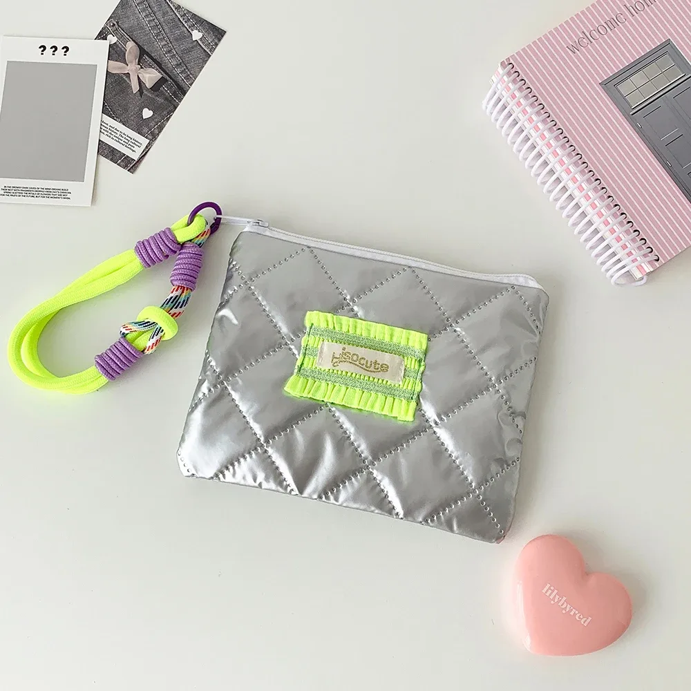 mode coréenne carré argent amour sac de maquillage sac à main à la mode filles rouge à lèvres sac de rangement cadeaux étudiant papeterie trousse à crayons nouveau
