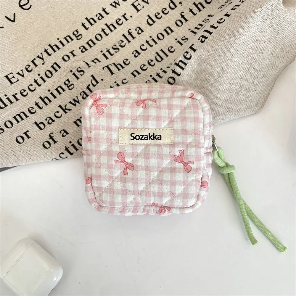 mini sac cosmétique carré à carreaux mignon pour femmes, écouteurs portables, rouge à lèvres, serviettes hygiéniques, stockage de poudres, petits sacs de maquillage à fermeture éclair