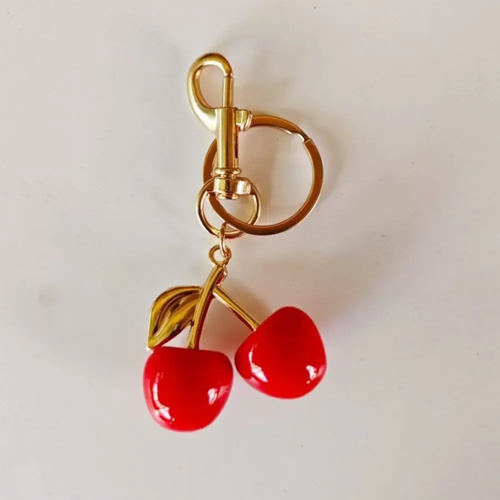 nouveau porte-clés cerise scintillant en résine, porte-clés de voiture en forme de fruit, bijoux diy, finition pailletée, accessoires pour sac, décoration suspendue pour sac à dos