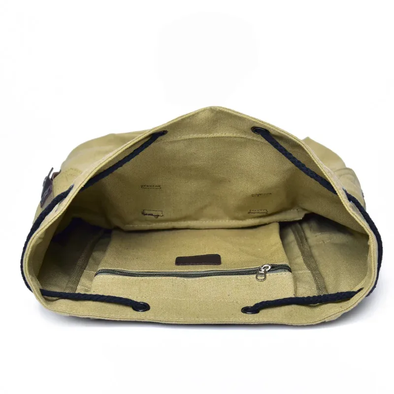 sac dos toile beige clair marron bandes horizontales verticales poche rabat bandoulière arquée préppy style jacquard