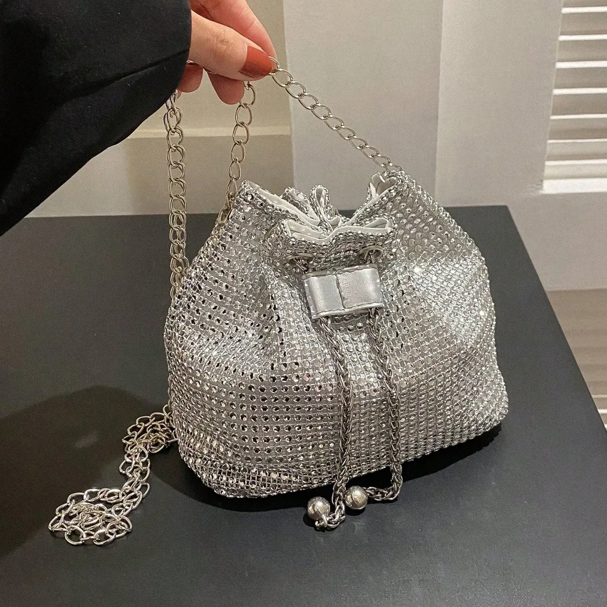 sac à bandoulière à cordon orné de strass scintillants, sac à main seau multifonctionnel, sac à main formel pour les déplacements quotidiens des femmes