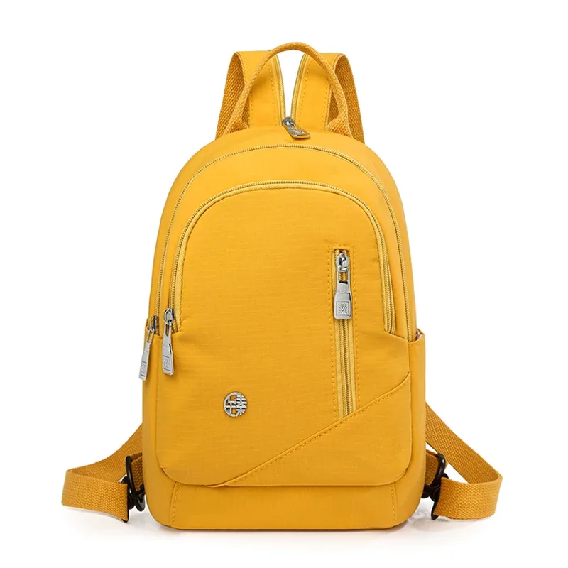 mini sac à dos en nylon six couleurs, petit sac à dos multi-compartiments pour les voyages quotidiens, sac à dos décontracté tendance pour femmes
