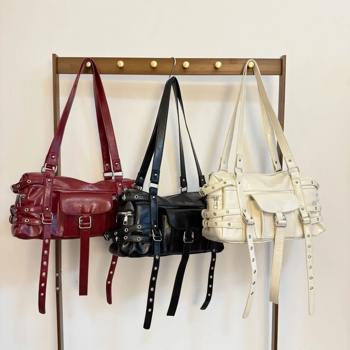 sac à bandoulière multi-poches pour femme, grande capacité, style punk y2k, avec rivets, sac à main moto tendance pour femme, sac de voyage à franges à porter sous le bras