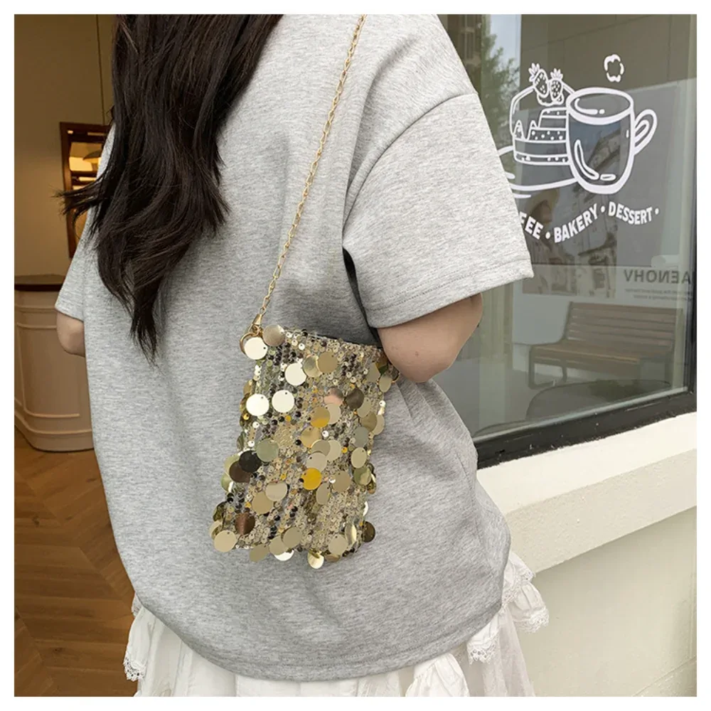 sac bandoulière scintillant à sequins pour femme, pochette de soirée brillante avec chaîne dorée, sac de fête brillant pour club