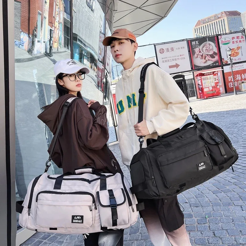 Sac de sport en nylon elegant sac de voyage impermeable a grande capacite pour hommes et femmes