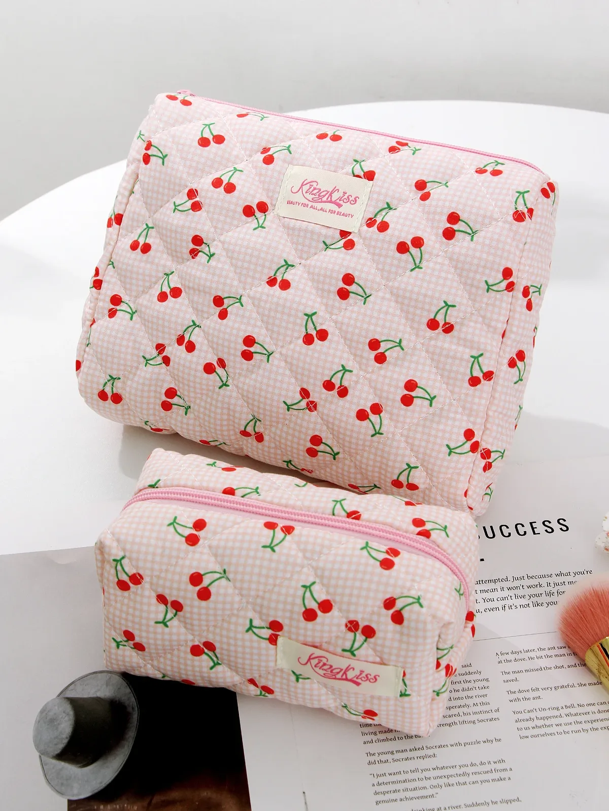 trousse de maquillage matelassée cerise à carreaux 3 pièces, trousse de maquillage portable de grande capacité, trousse de maquillage de voyage, trousse de maquillage en coton cerise
