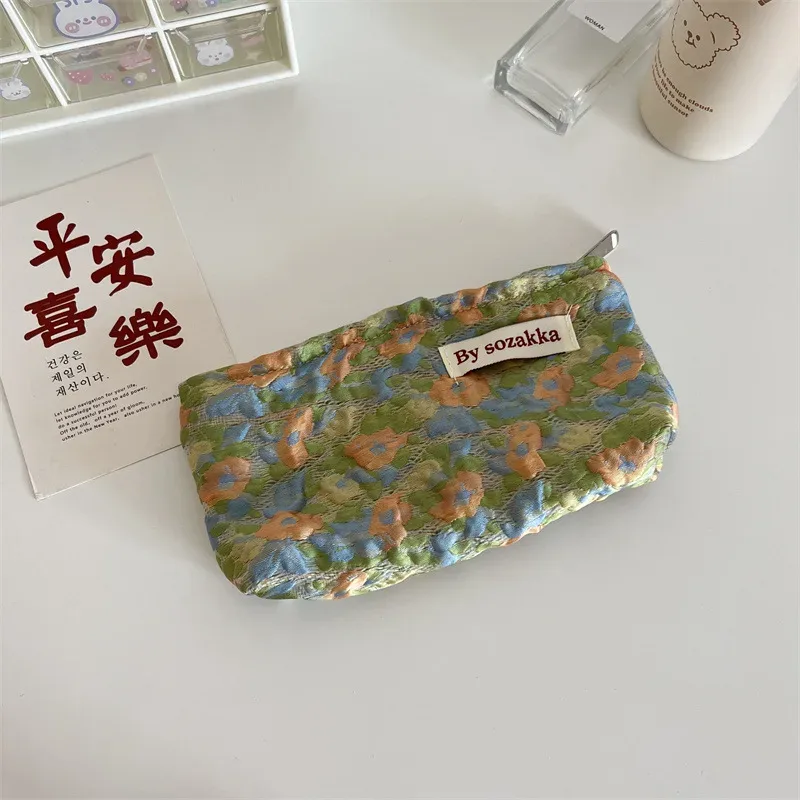 sac de rangement pour cosmétiques de voyage pour femmes, fleurs en relief français, portefeuille mignon, kits de maquillage, sacs à main, étui à crayons pour téléphone, sac d'évaluateurs