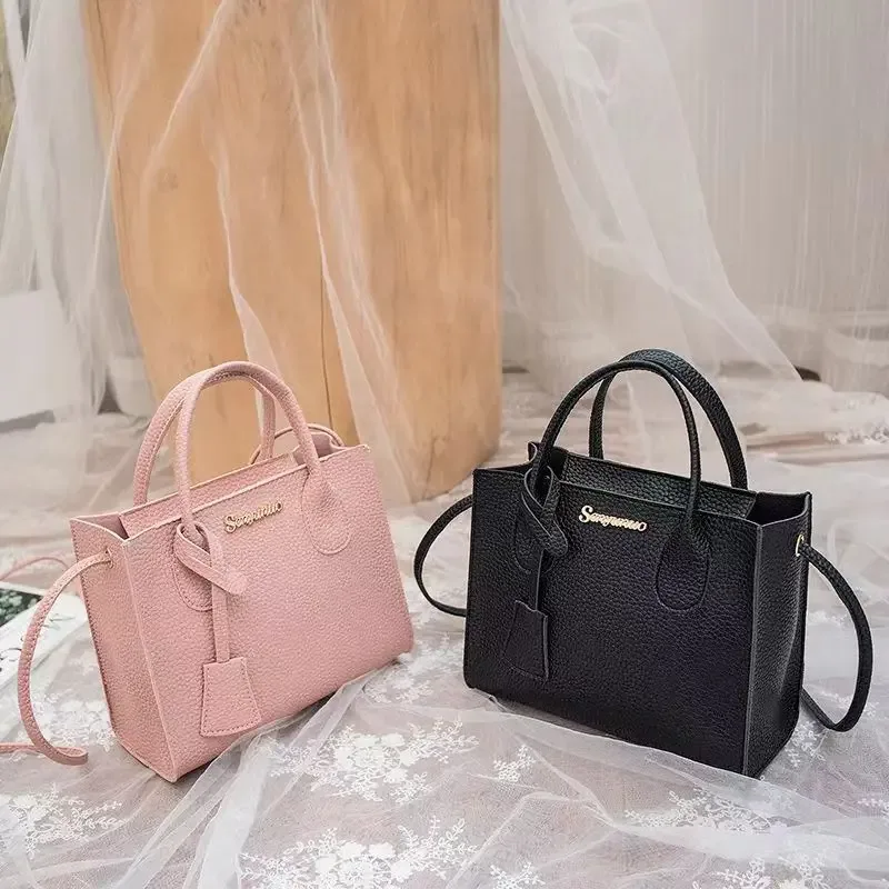 sac à main polyvalent triple usage (bandoulière, porté main, sacoche) pour femme, en grain de litchi couleur unie, idéal pour les loisirs 