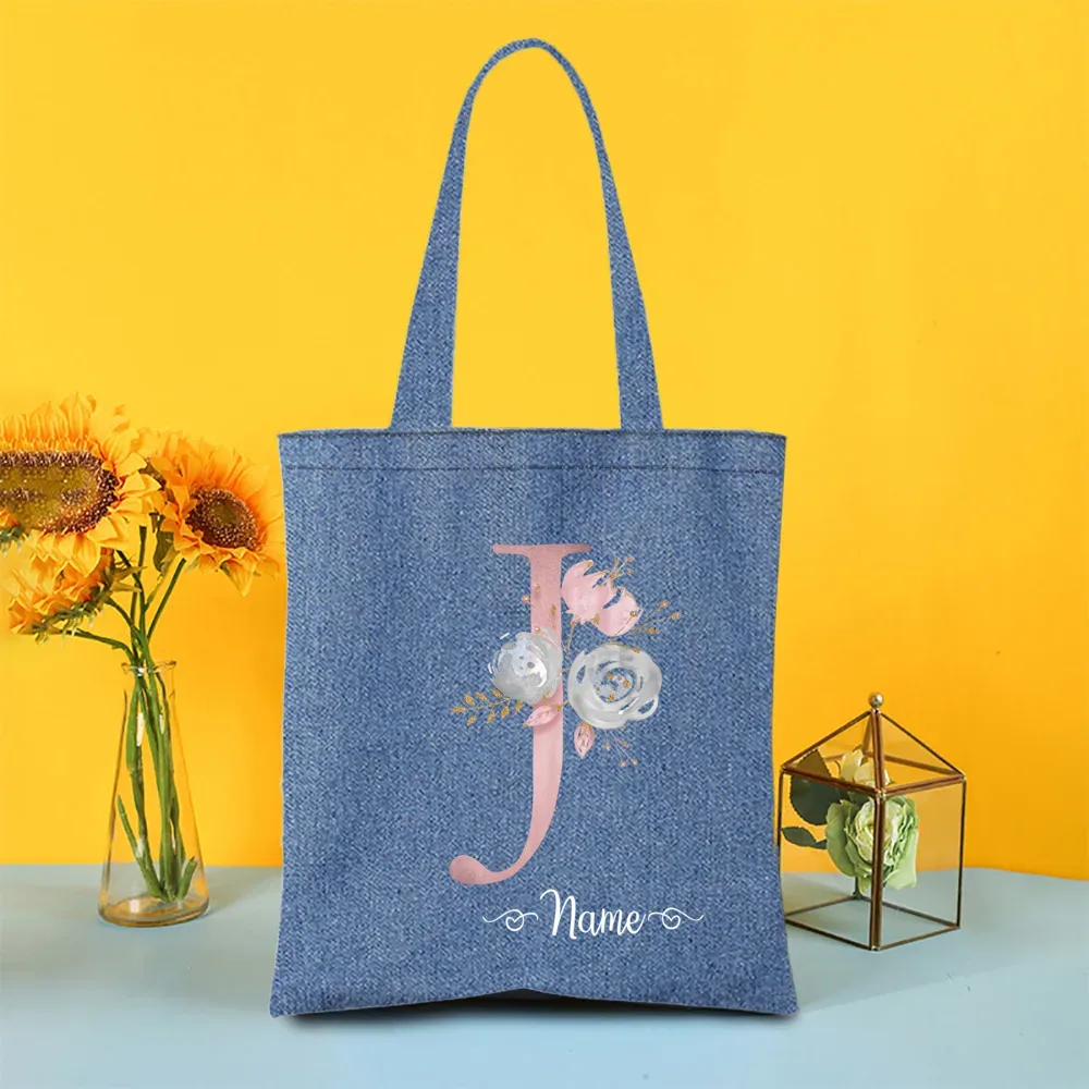 sac fourre-tout en denim personnalisé avec lettre avec nom, sac à main pour mariage, enterrement de vie de jeune fille, sacs de demoiselle d'honneur, sac à bandoulière de voyage, cadeau pour elle