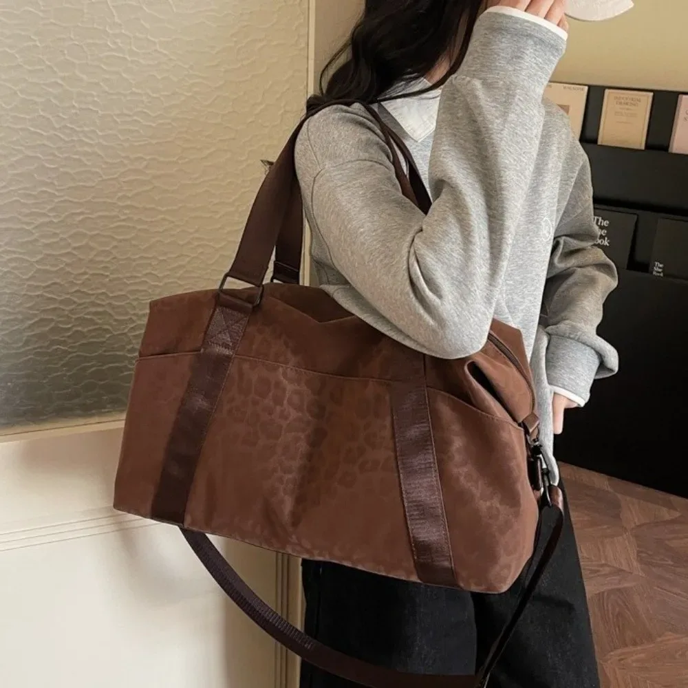 sac de voyage à imprimé léopard, sac de voyage imperméable avec sangle réglable, grande capacité, sac à main léger et multifonctionnel