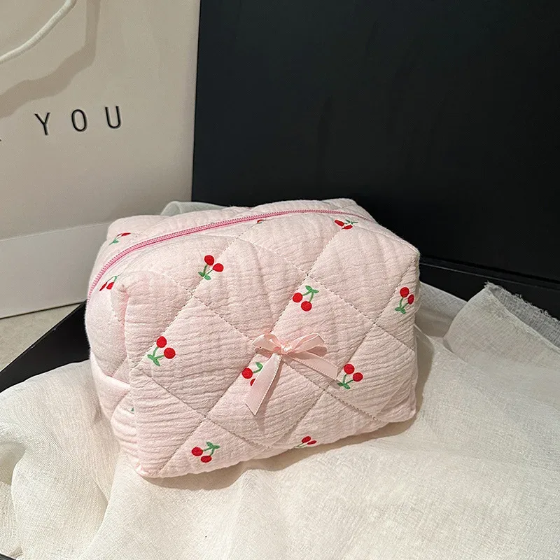 sac de rangement de maquillage matelassé à fleurs, organisateur de voyage portable, pochette de toilette cosmétique, sac à main de maquillage mignon, pochette