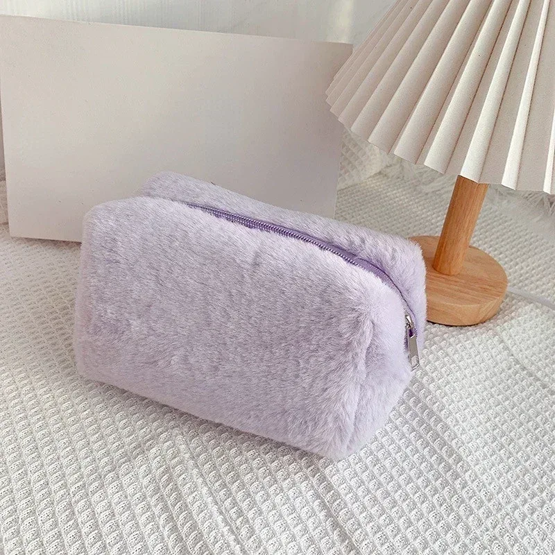sacs de maquillage en fourrure pour femmes, sac à cosmétiques de voyage souple, étui de rangement mignon pour dames et filles, trousse de maquillage nécessaire, sacs à main solides 1 pièce