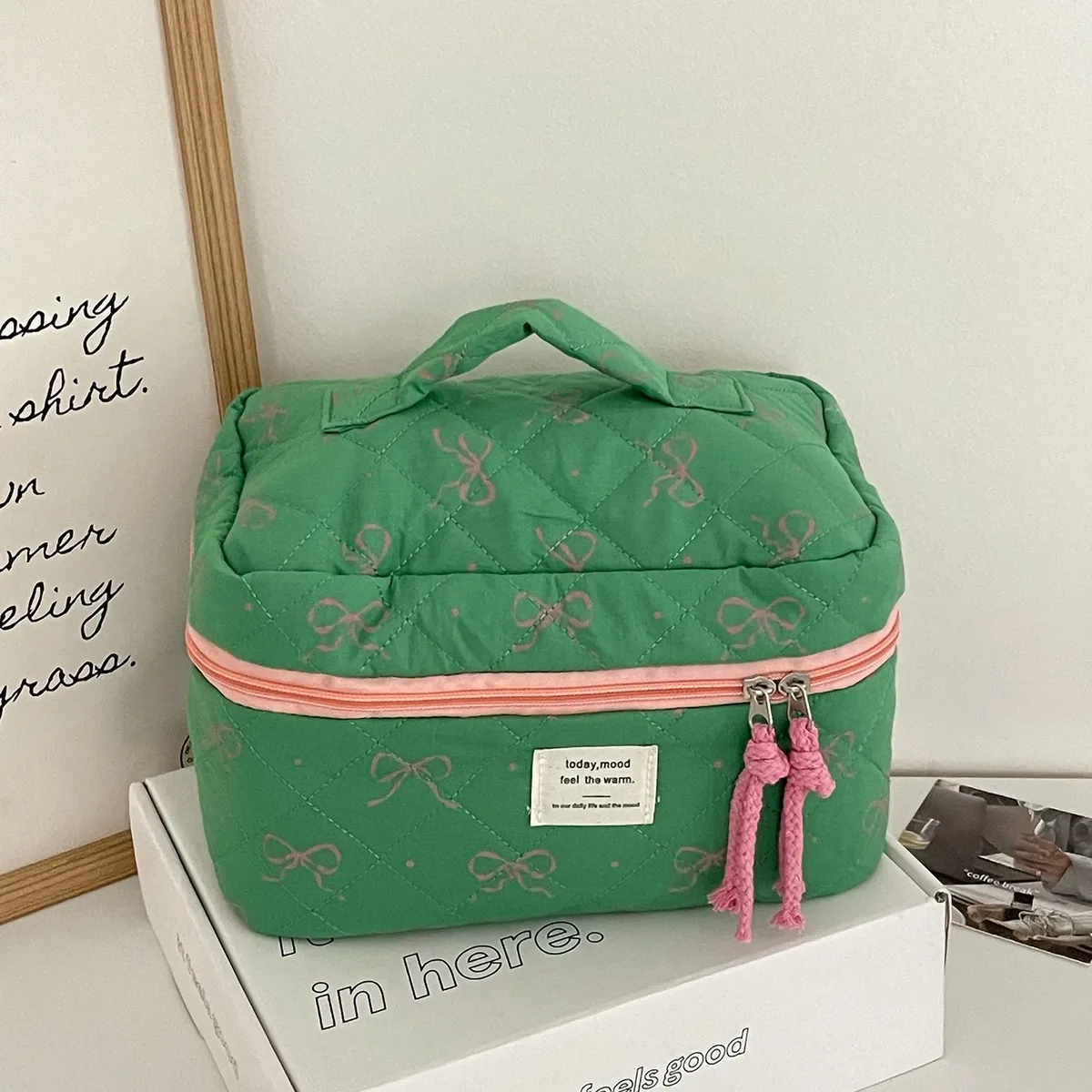 sac à cosmétiques bow flower, sac de toilette de grande capacité, sac de rangement matelassé de style court, sac à main souple portable