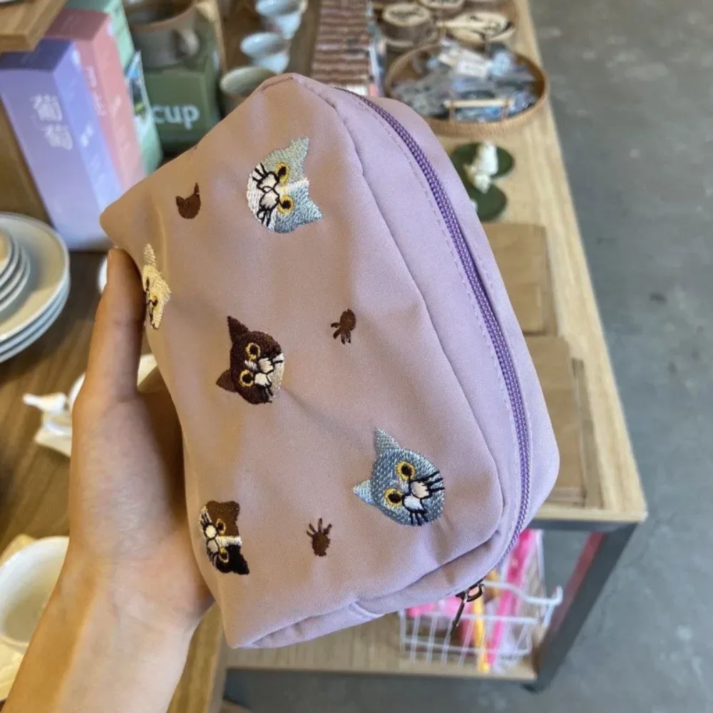 trousse de maquillage en nylon à fermeture éclair, motif chat brodé, pochette de rangement pour cosmétiques et rouges à lèvres
