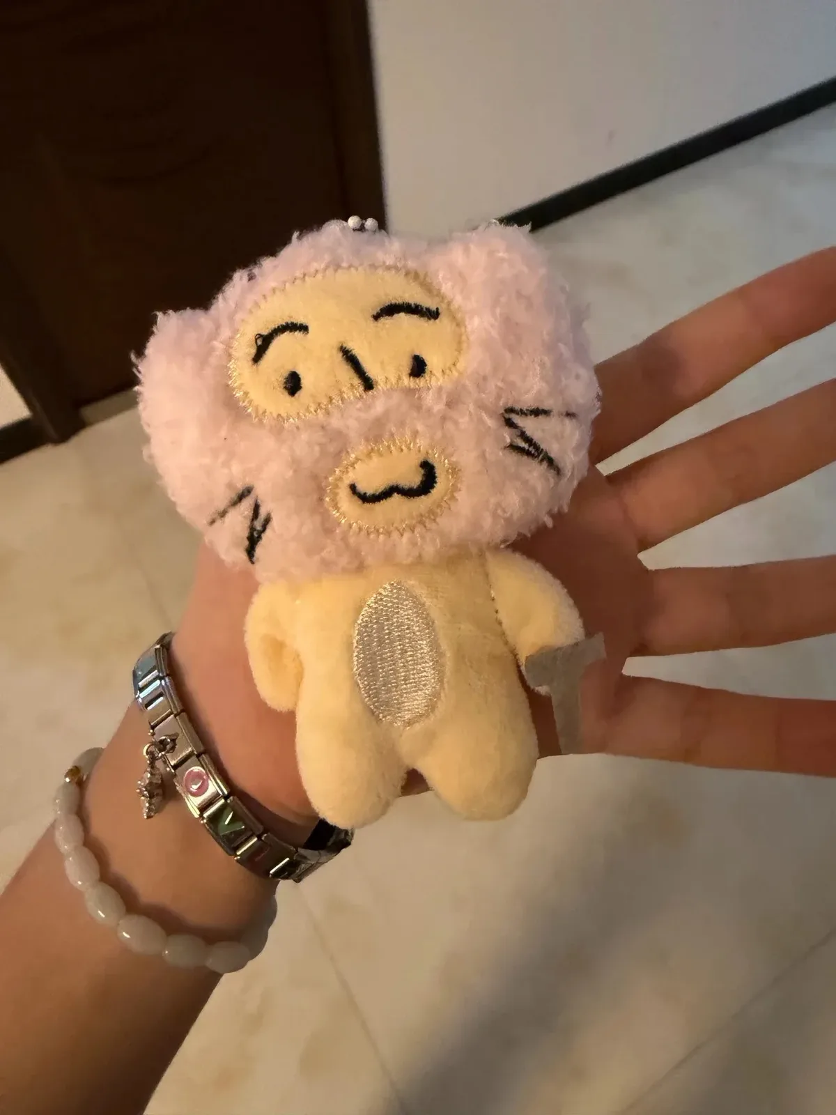 porte-clés en peluche drôle de voleur, pendentif de poupée en peluche abstraite mignonne et originale, breloques uniques pour sac à dos d'étudiant, cadeau fantaisie pour amis