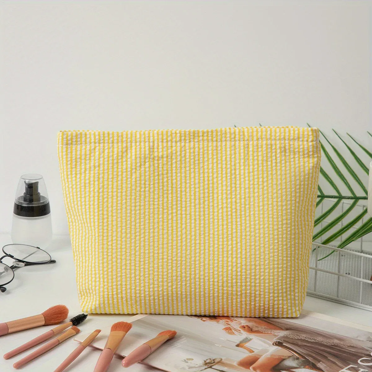 sac de maquillage à rayures avec nom brodé, sac de lavage de grande capacité, sac de rangement approprié pour la beauté et les petits articles quotidiens, cadeaux parfaits