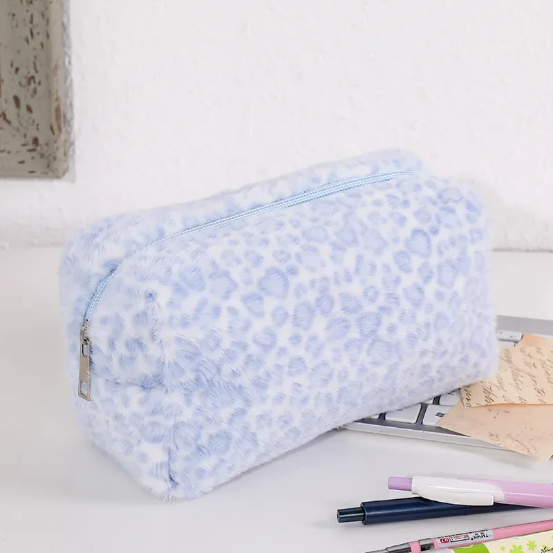 grande trousse de toilette en peluche à imprimé léopard, sac de voyage portable, trousse de maquillage de haute qualité pour femmes, sac de rangement