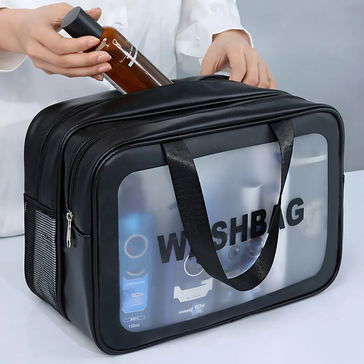 trousse de maquillage portable grande capacité tendance ; sac de toilette double couche givré séparation sec/humide ; sac de rangement de voyage multifonctionnel