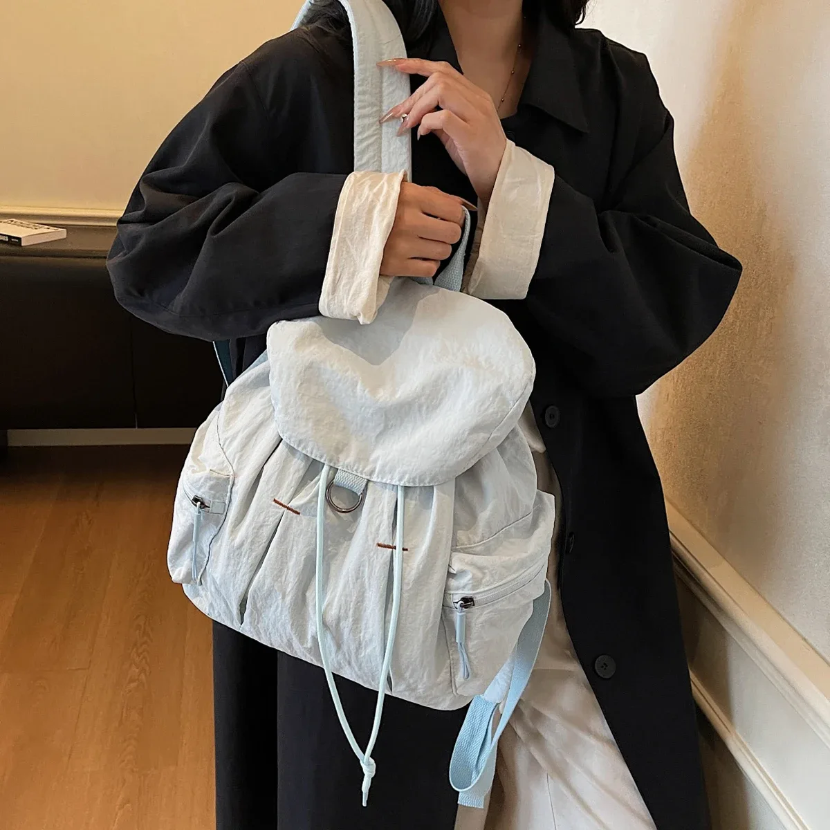 sac à dos de banlieue léger pour femme, adapté à la randonnée en plein air, grande capacité, léger, sac à dos pour maman pour marcher avec enfants, randonnée, shopping et escalade