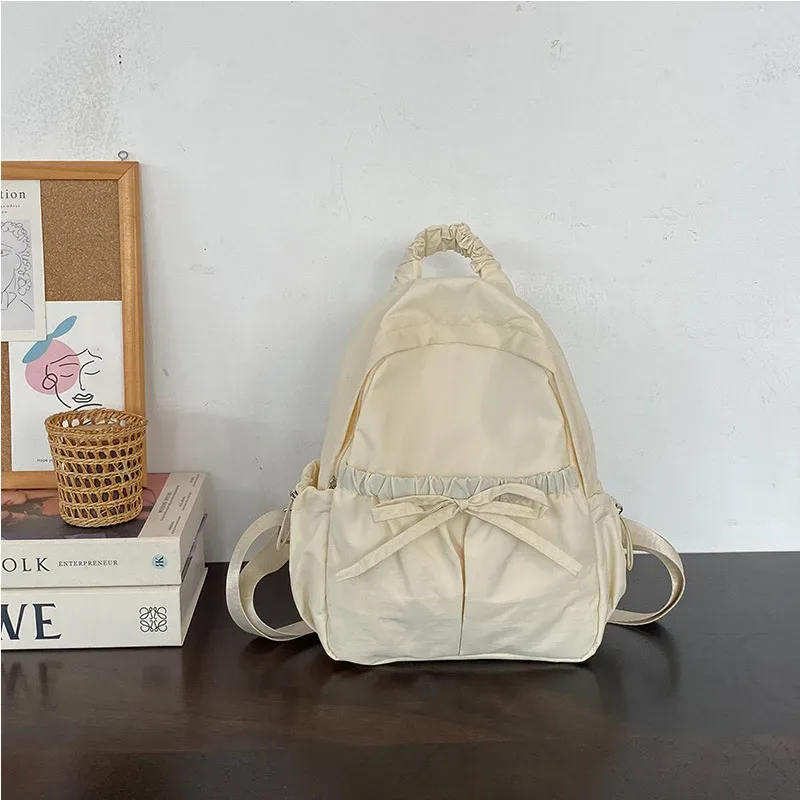 version coréenne design de niche nouveau sac à dos en nylon brodé, sac à dos léger polyvalent personnalisé de grande capacité