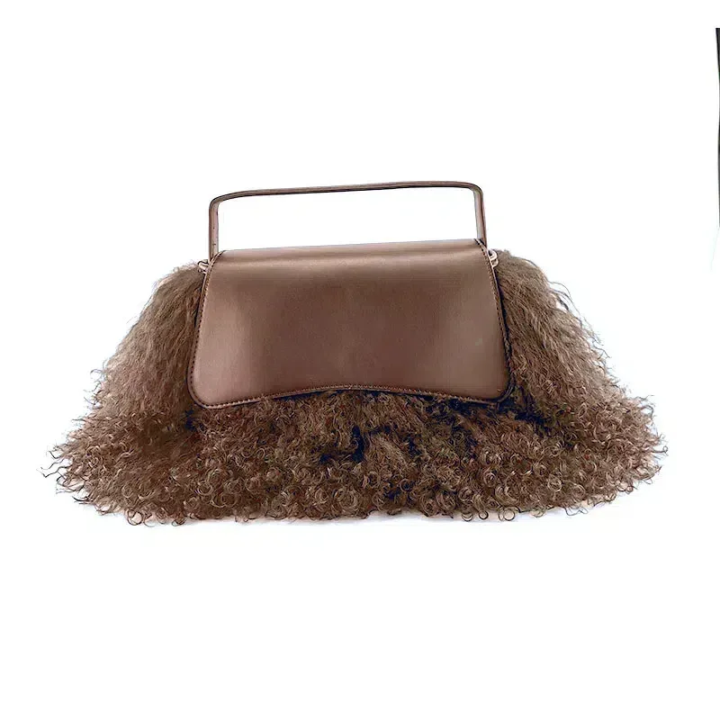sac à main de luxe en cuir 2026 avec fourrure et garniture en velours, sac en peau d'agneau duveteux automne/hiver avec garniture en fourrure et pompons