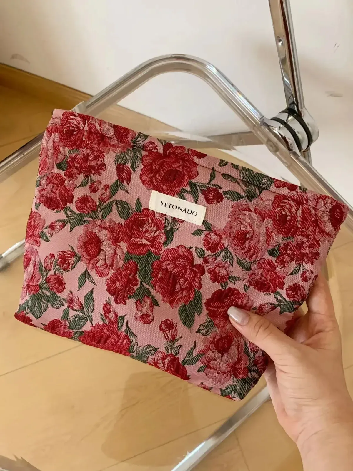 sac à cosmétiques pour femmes, étui vintage en tissu jacquard floral rouge foncé, pochette de rangement de maquillage avec fermeture éclair, petit grand sac pour brosses de toilette
