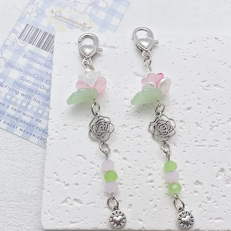 porte-clés breloque mignon et simple en forme d'étoile, cœur ou nœud papillon, pendentif kawaii pour femme, décoration exquise pour sac à dos, cadeau