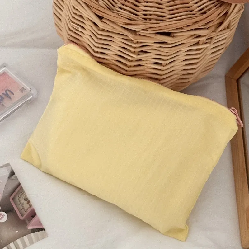 nouvelle trousse de maquillage à carreaux pour femmes, grande capacité, pochette à fermeture éclair en nylon, pochette de voyage, organisateur de cosmétiques, sac de rangement à fermeture éclair, косметика