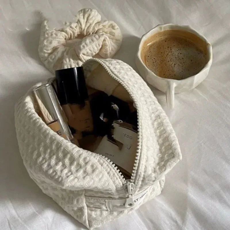 trousse de toilette personnalisée pour anniversaire, sac cosmétique brodé sur mesure avec nom, sac de rangement en velours côtelé pour femme, trousse de voyage