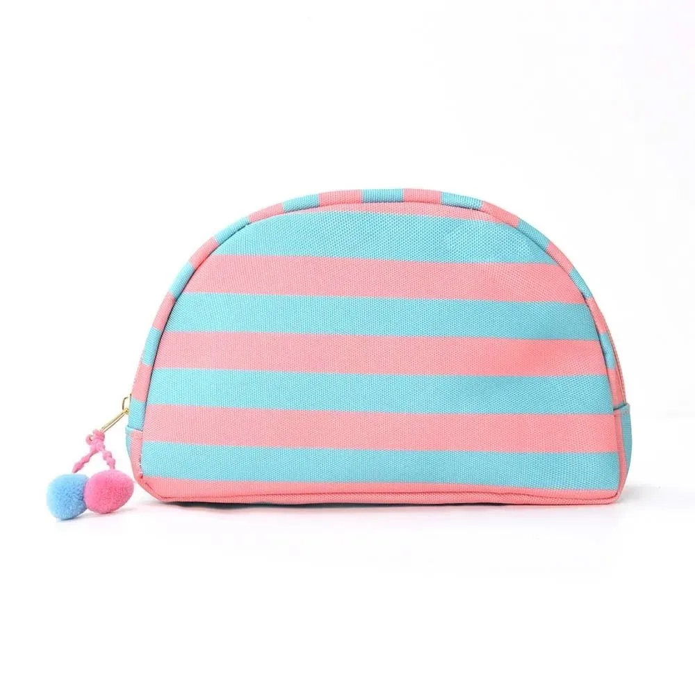 pochette cosmétique rayée durable, légère et portable, forme coquille, couleurs contrastées, pompon, rangement polyvalent